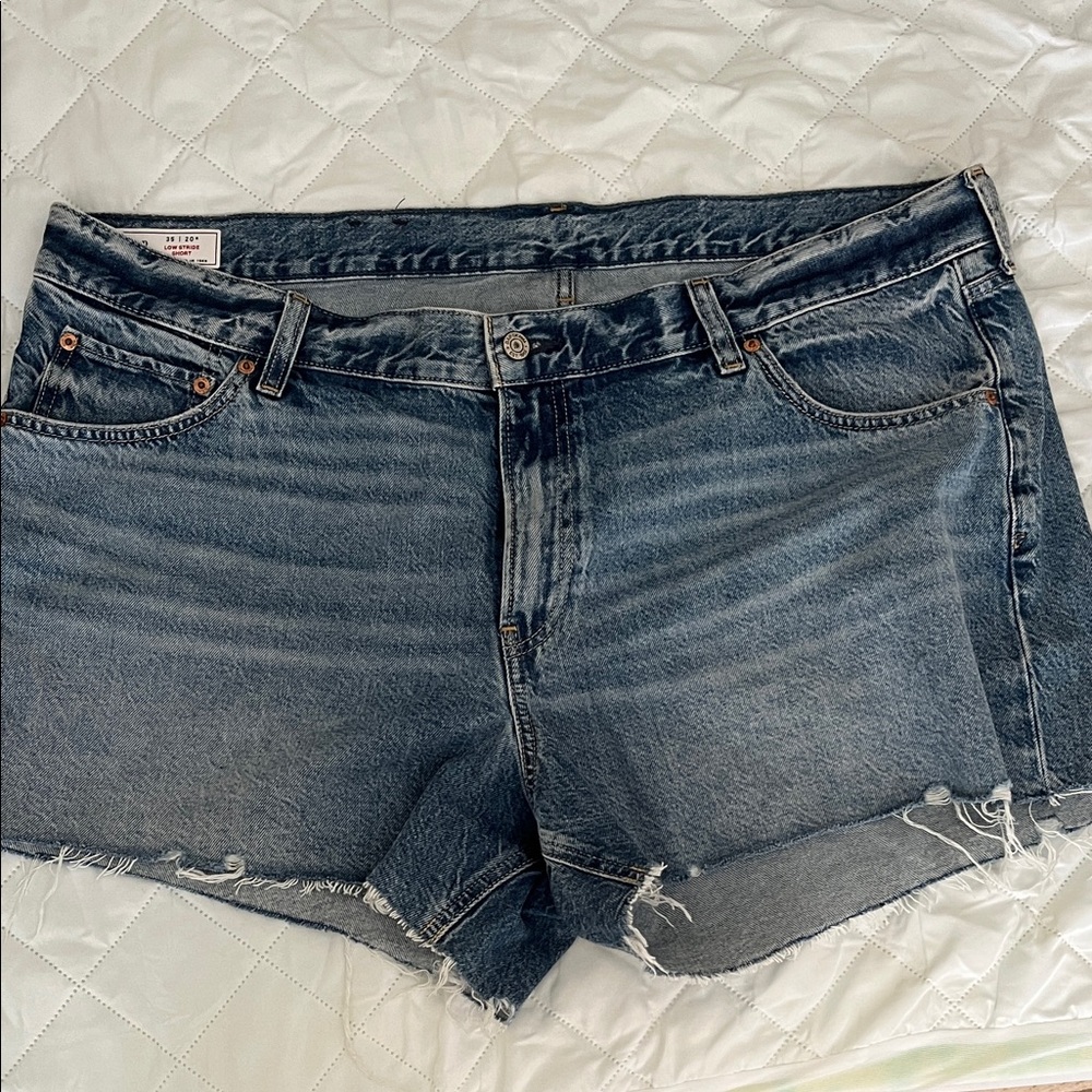 Gap Low Stride Jean Shorts